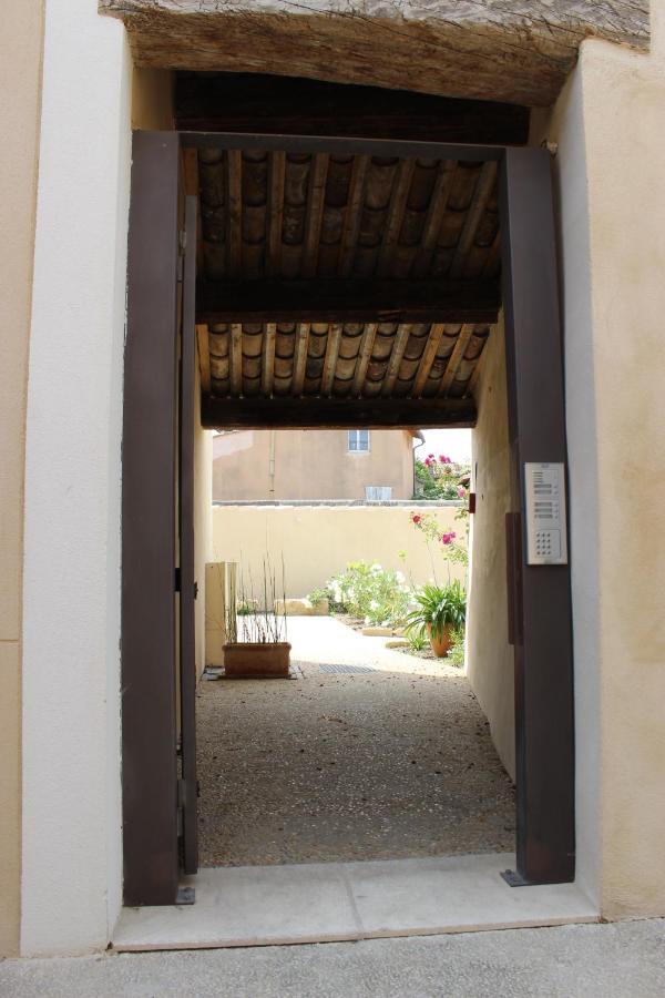Entre Les Sorgues Ardoise Apartamento LʼIsle-sur-la-Sorgue Exterior foto