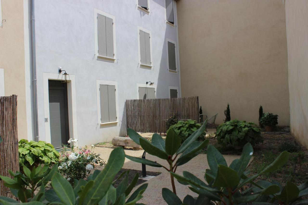 Entre Les Sorgues Ardoise Apartamento LʼIsle-sur-la-Sorgue Exterior foto