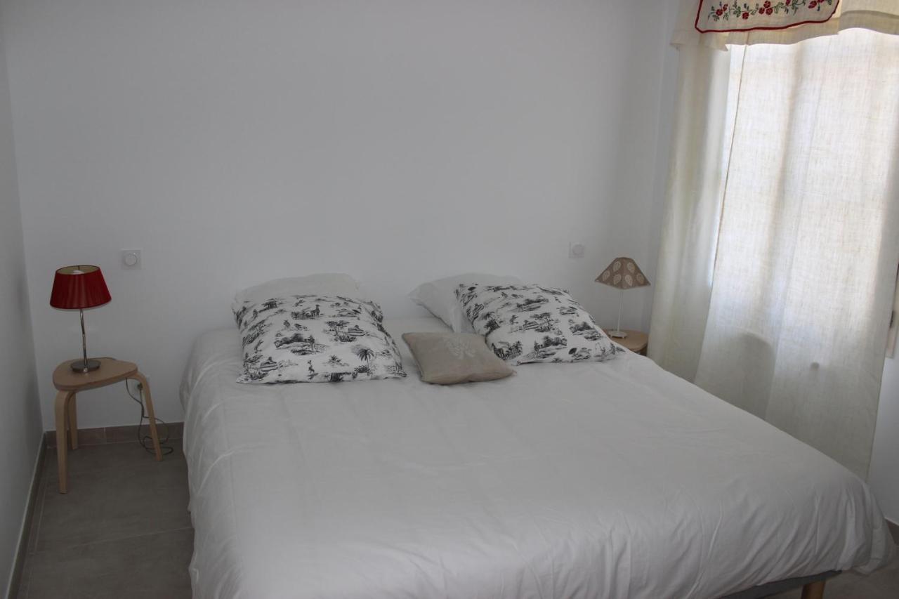 Entre Les Sorgues Ardoise Apartamento LʼIsle-sur-la-Sorgue Exterior foto