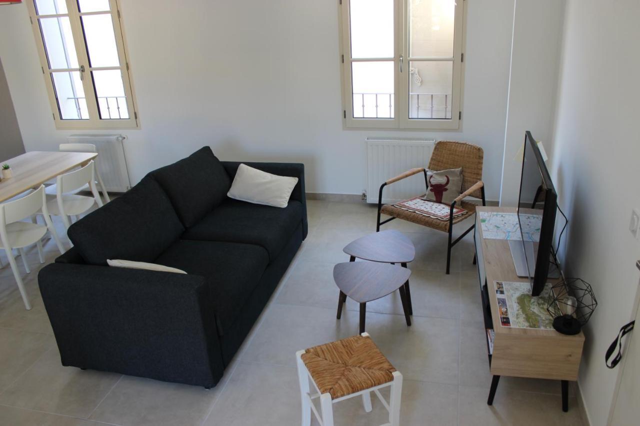Entre Les Sorgues Ardoise Apartamento LʼIsle-sur-la-Sorgue Exterior foto