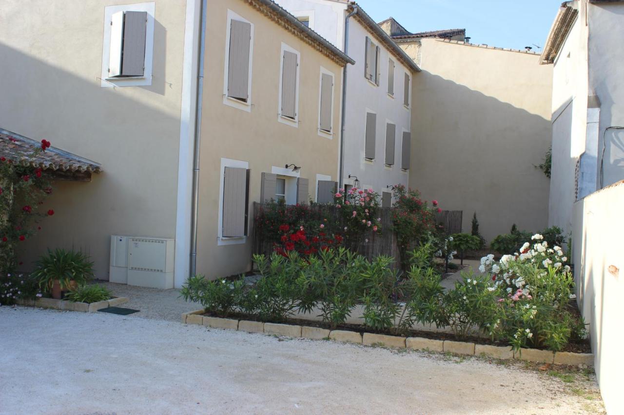 Entre Les Sorgues Ardoise Apartamento LʼIsle-sur-la-Sorgue Exterior foto
